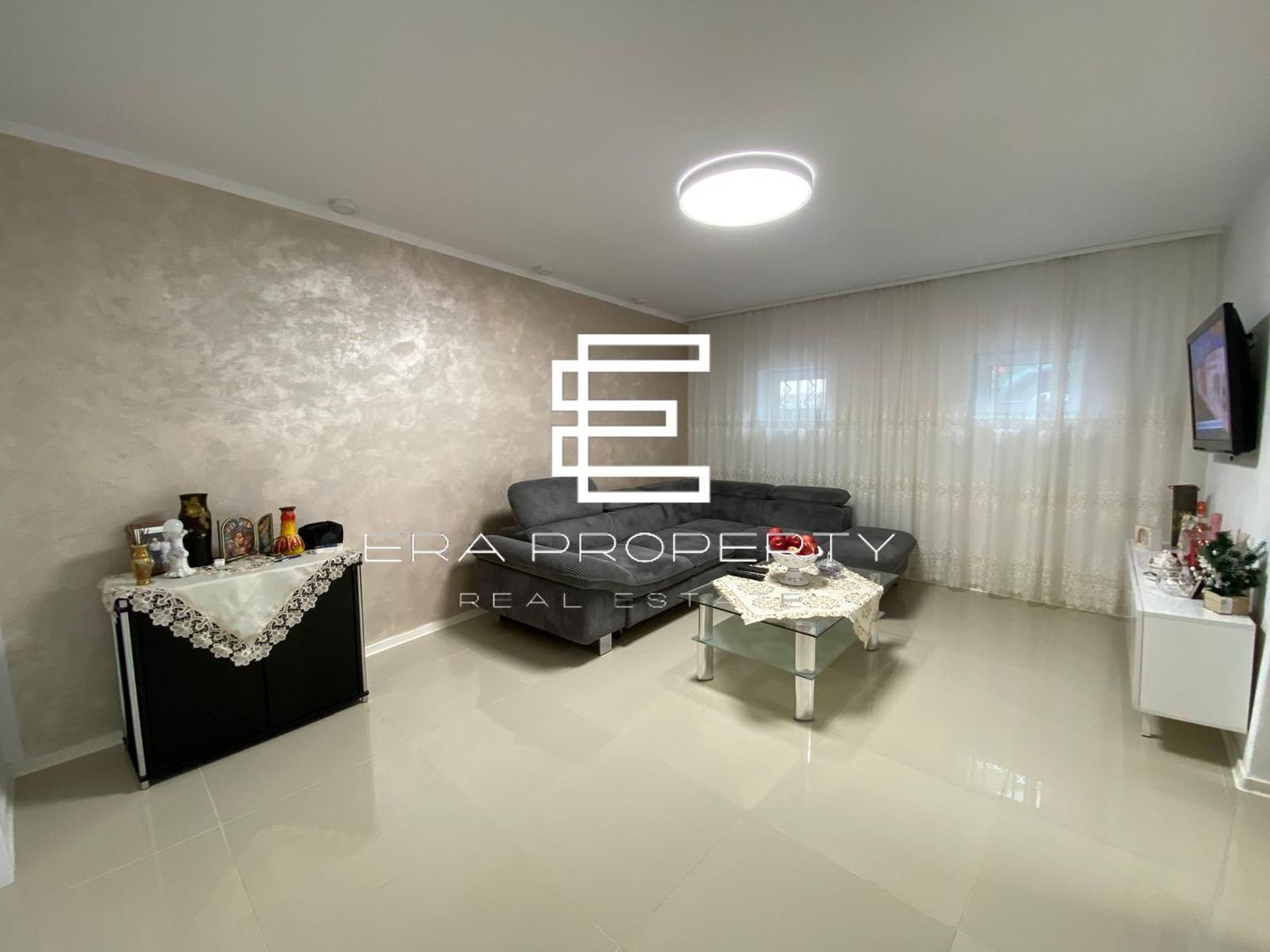 Casă individuală renovată -teren 209 mp- zona Terezian- Sibiu - Poză 3