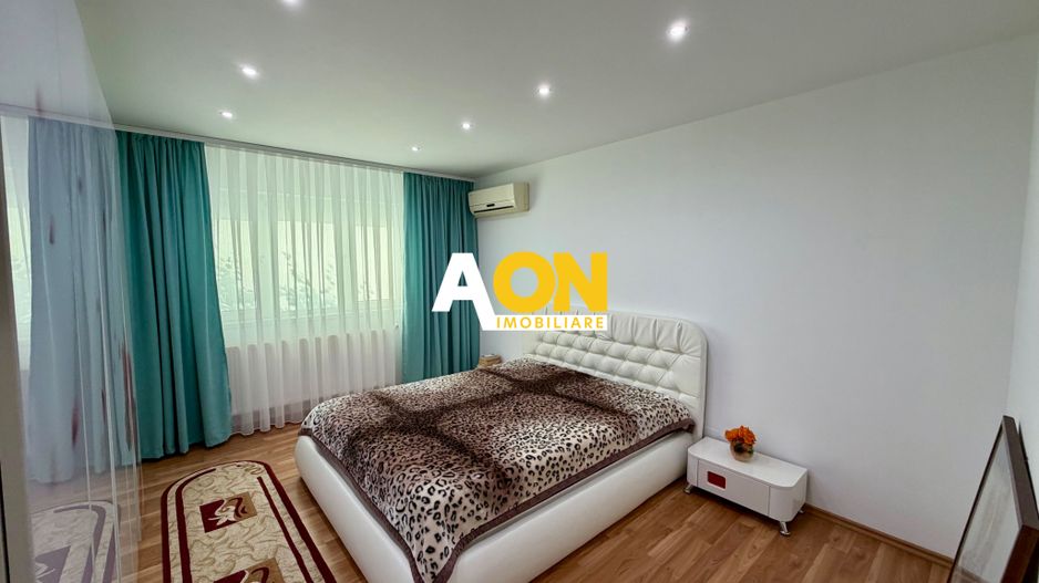 Apartament 3 Camere, Etaj 1, Zona Cetate - Poză 3