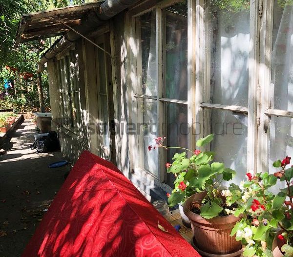 Casa  de renovat  str.Colinelor - Poză 7