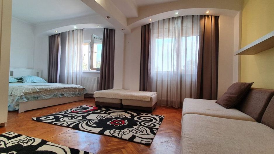 Inchiriere apartament spatios, Centru - Eremia - Poză 2