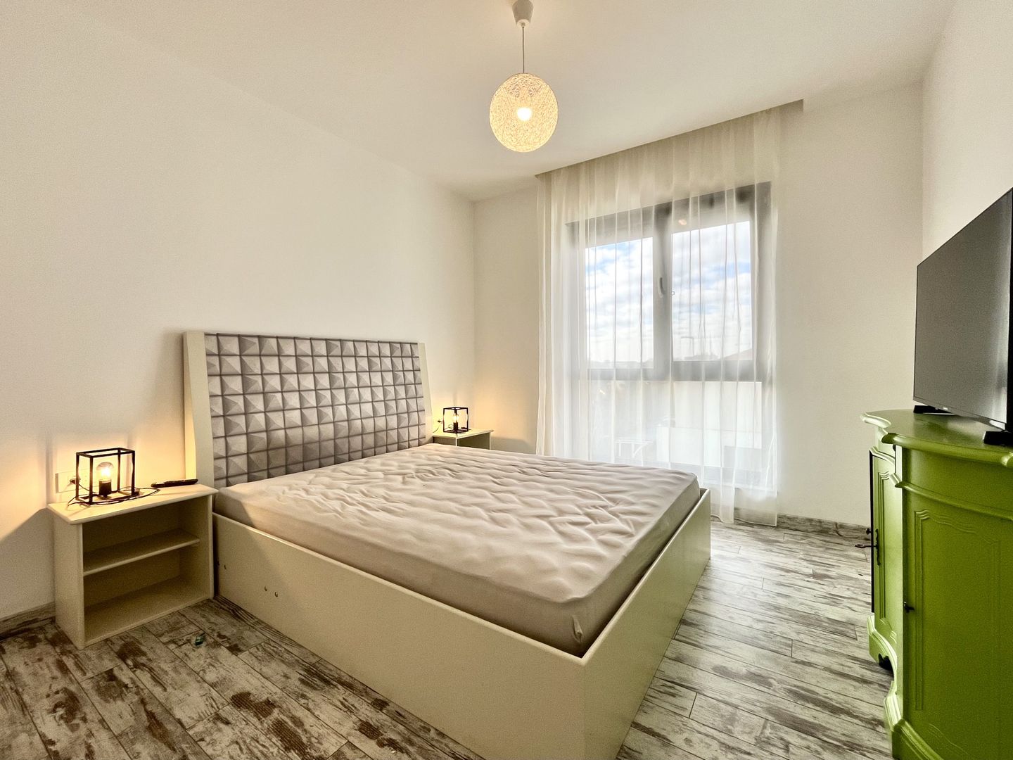 3 camere spațios si  cu terasă generoasă, la intrare în Dumbrăvița - Poză 11