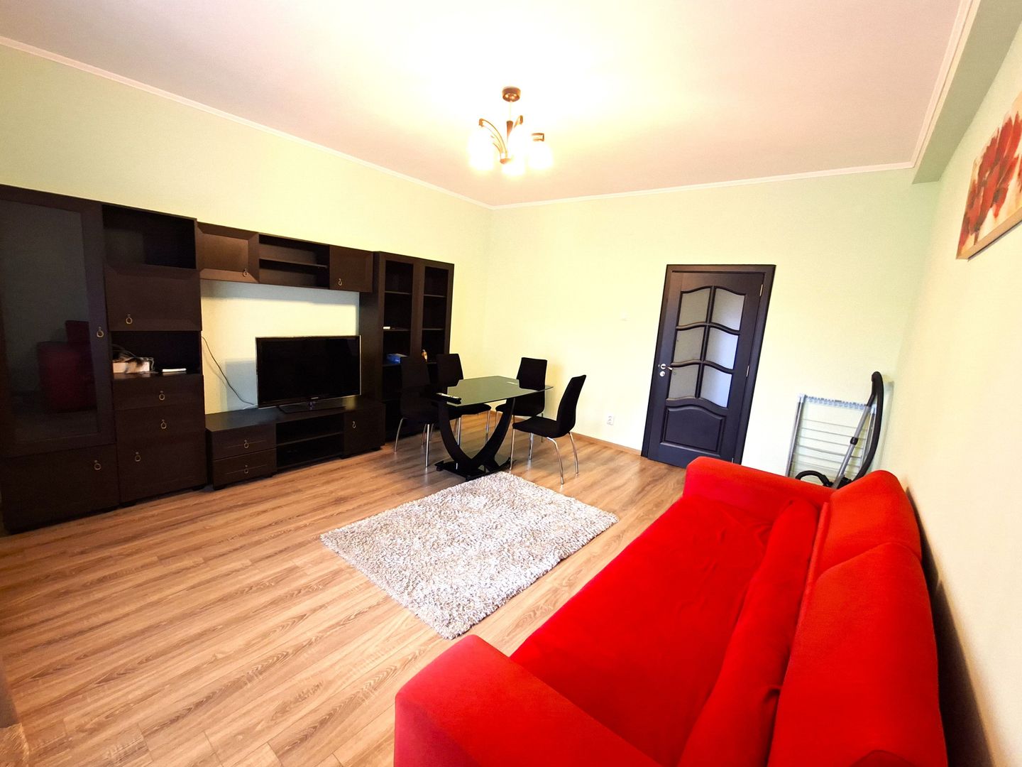 Apartament cu 2 camere, priveliște superbă spre Tâmpa, zonă centrală - Poză 4