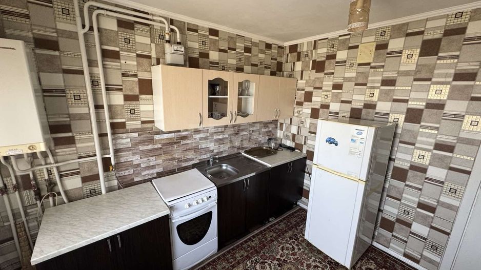 Se vinde apartament vizavi de parc - Poză 6