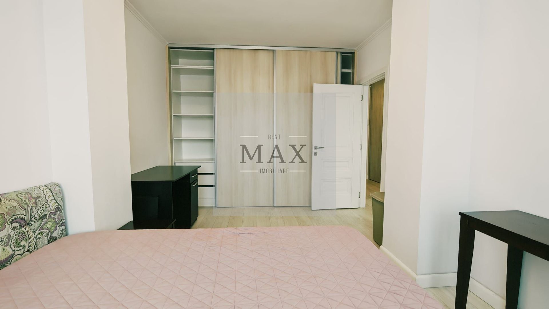 Închiriere apartament 2 camere premium, parcare, balcon, zona Gării - Poză 12