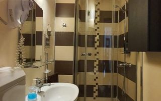 Piata Romana ASE, renovat complet modern, vedere stradala, listat pe AIRBNB - Poză 6