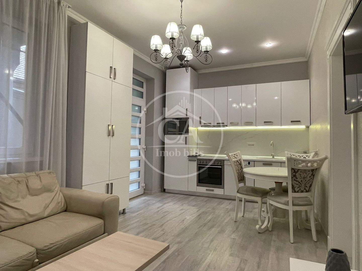 Apartament la casa, de inchiriat cu 3 camere Ultracentral, Oradea - Poză 7