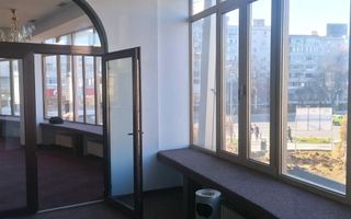 Inchiriere spatiu comercial de 400 mp - Poză 1