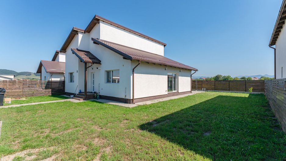 Casă Individuală de Închiriat, Încălzire în Pardoseală, Teren 400 mp - Poză 20