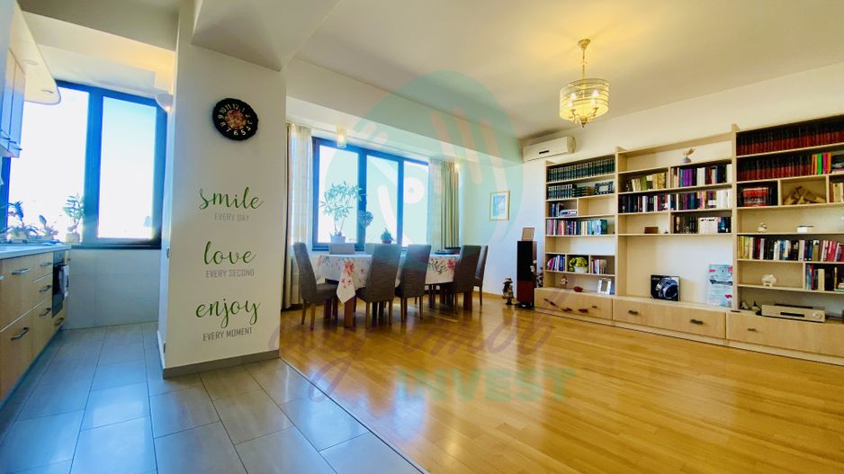 2 camere spatioase cu VEDERE PANORAMICA - Poză 1