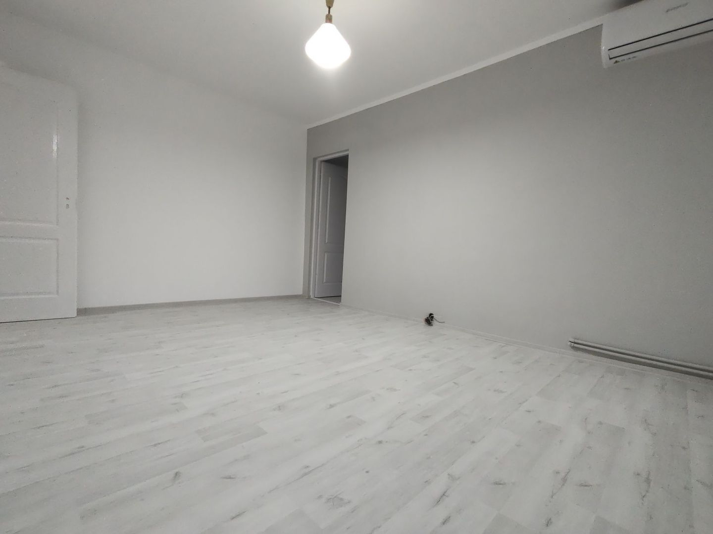 BRASADAS vinde ap 2 cam FINISAT Micro 15 etaj 3/4. - Poză 4