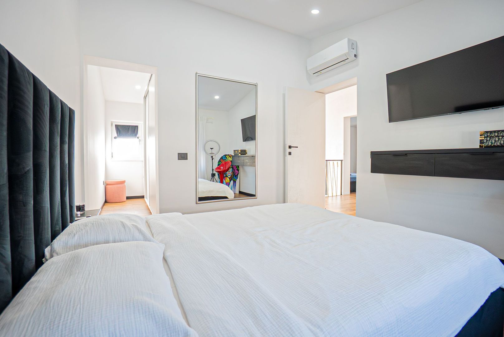 Lumina – Casa P+1E de vânzare, mobilată/echipata, cu piscină si garaj. - Poză 17