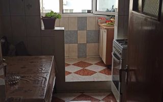 De vanzare apartament de 3 camere Titan,  5 min metrou Grigorescu - Poză 6