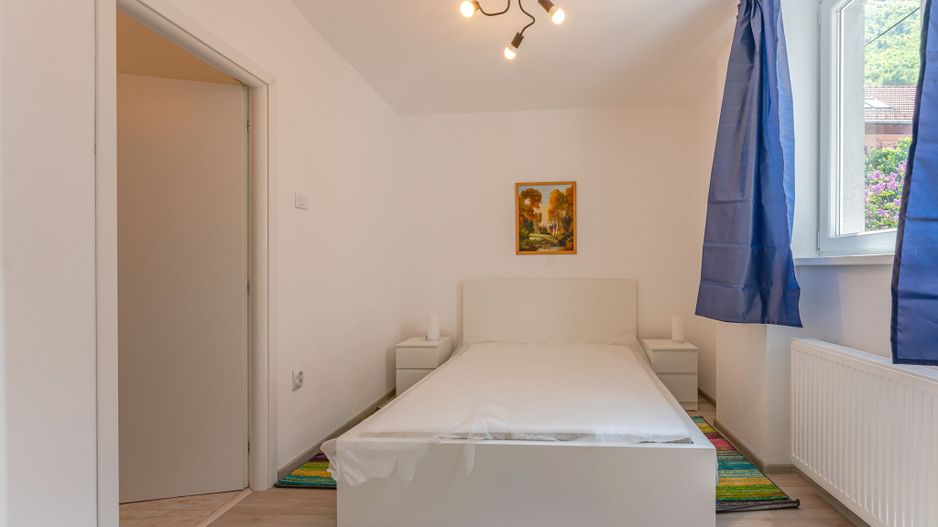 Apartament 2 camere in Centrul Istoric al Brasovului - Poză 6