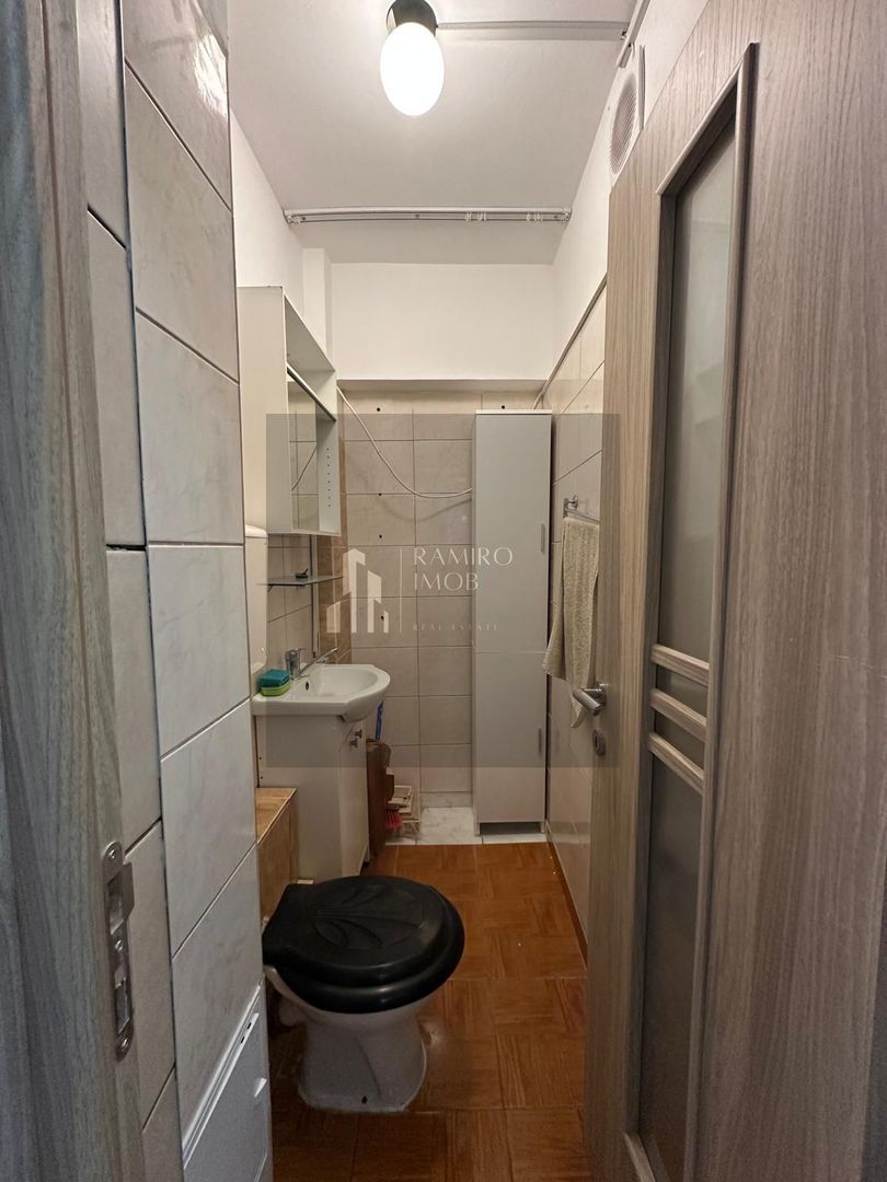 3 Camere 70mp - Partial Renovat - Metrou Aparatori la 1 Min - Poză 18