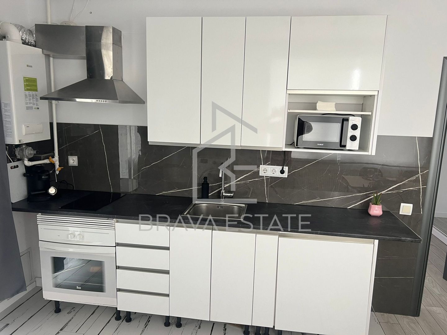 Apartament 2 camere, 42mp, parcare, terasa, balcon, lift, zona Terra - Poză 5