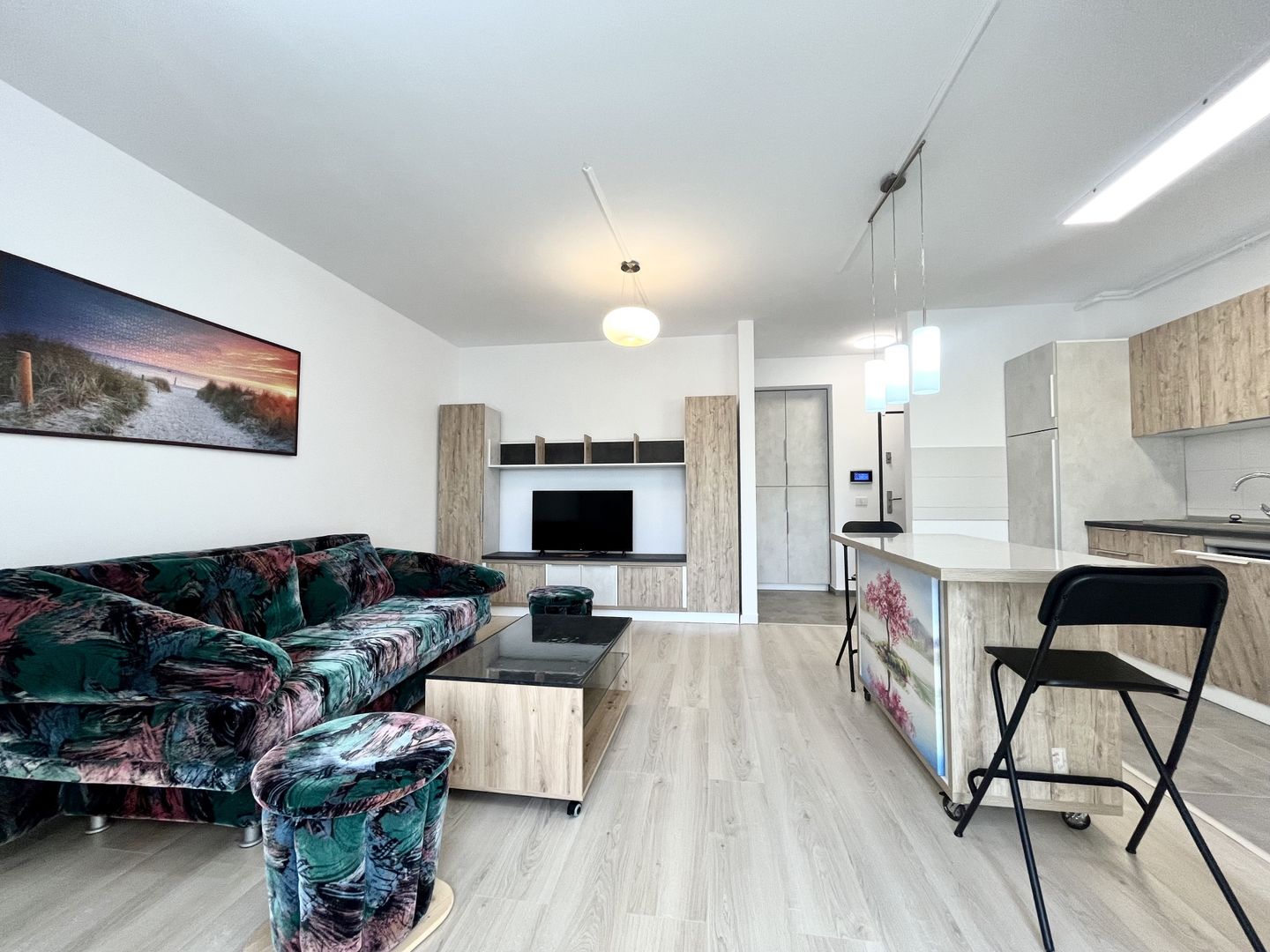 Apartament 1 camera, prima inchiriere,  zona Centrala - City of Mara - Poză 4