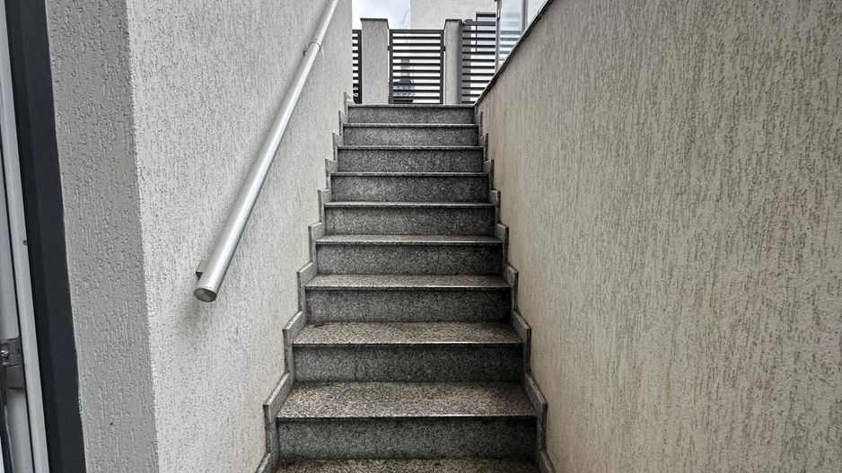 Inchiriere Spatiu in Vila,Metrou Aparatorii Patriei - Poză 2