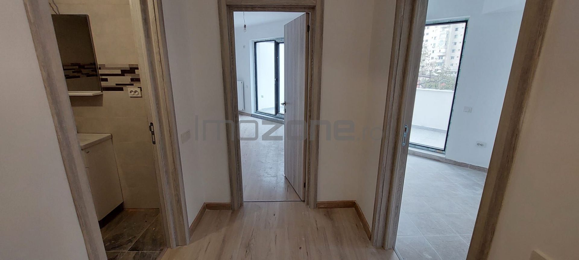 Crangasi/ 2 Camere/ Zona De Case/ 80 MP/ Parter Inalt/ Baie Cu Geam/ Balcon 18MP - Poză 12