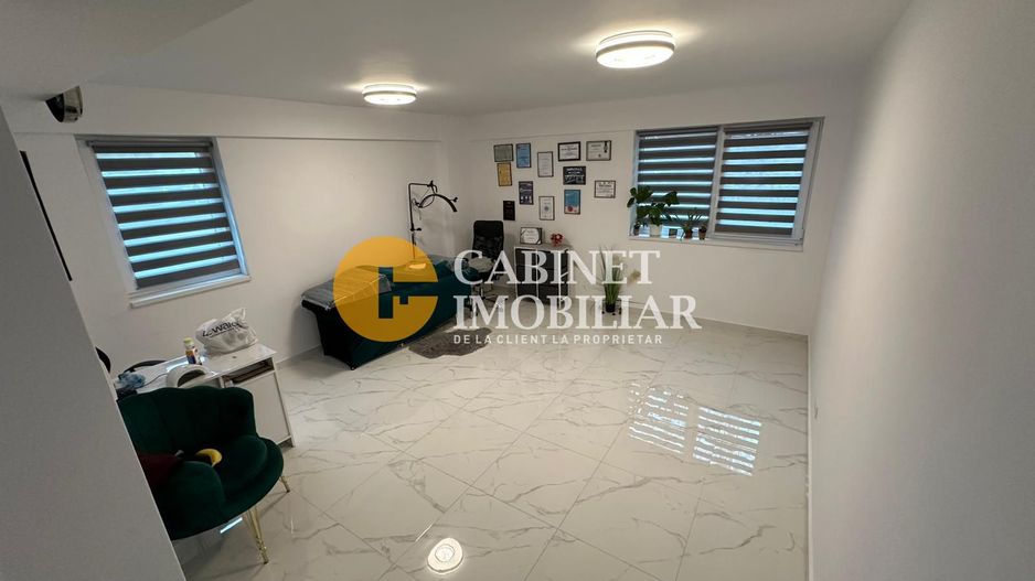 Apartament 3 camere decomandat--Rond Pacurari - Poză 1
