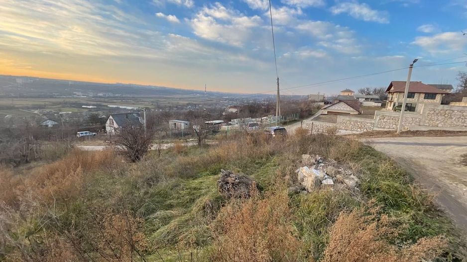 Teren 6 ari, loc. Bic - Poză 2