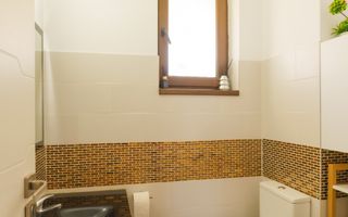 PALAZU MARE -  Vila Duplex cu 4 Camere, Panorama Superba si Curte Amenajata - Poză 17