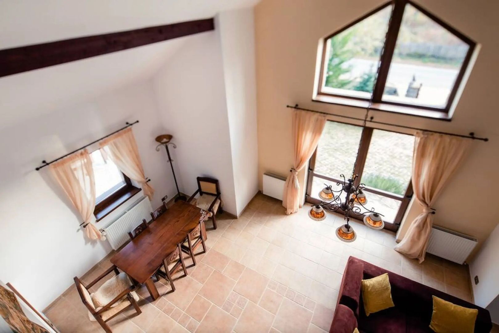 Investitie Valiug lacul Gozna Casa utilata 5 camere parau padure - Poză 8