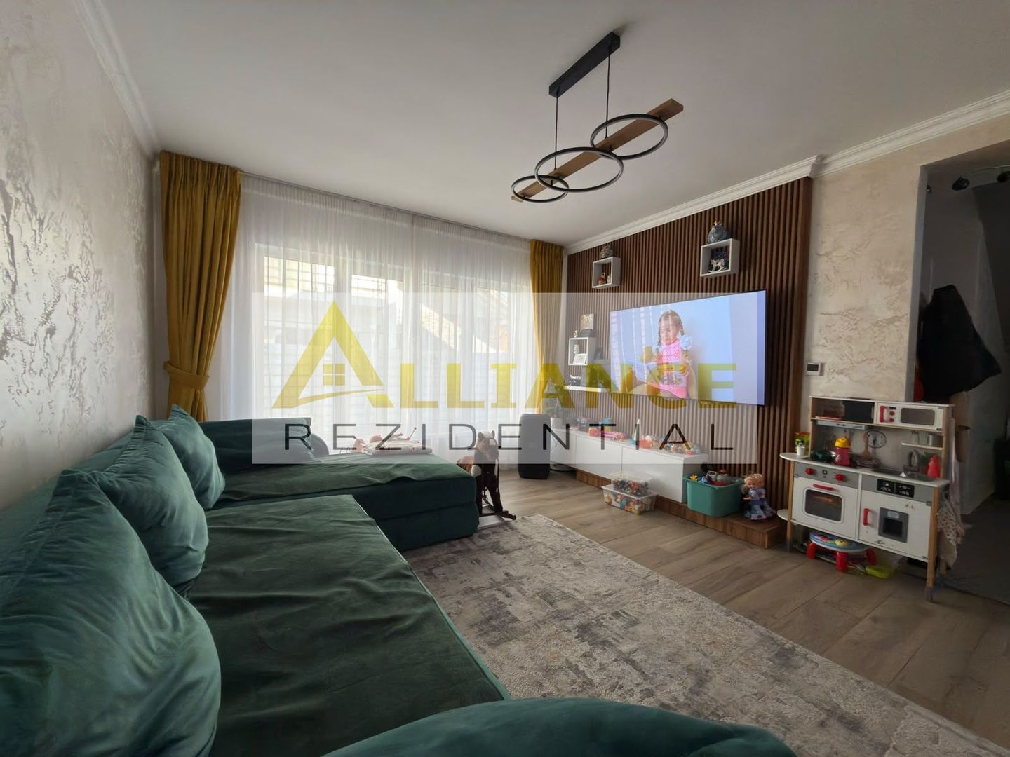 Casa Individuala - 4 camere - 2 bai - 620mp teren - Poză 8