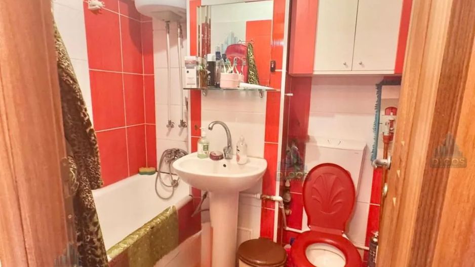 Apartament de vânzare – Giurgiu, bloc Romarta - Poză 3