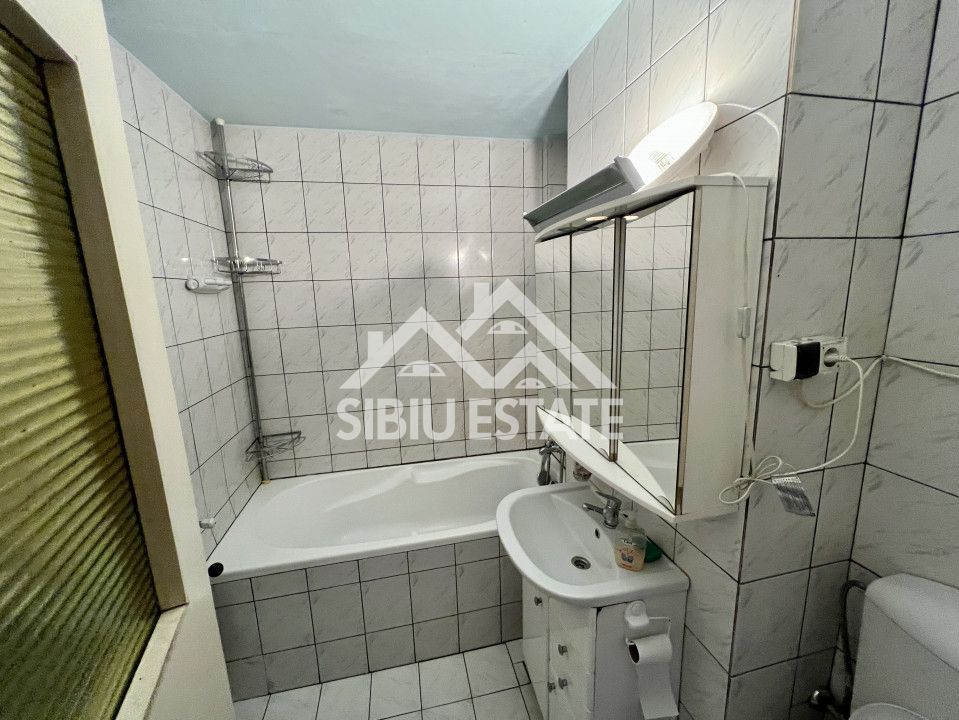 Apartament 4 camere etaj 3 intermediar  str Abatorului/Gara Mare  - Poză 11