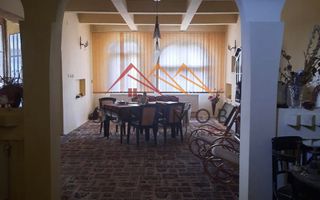 Casa tip conac, teren 4000 mp, finisaje deosebite, garaj, Prahova - Poză 13