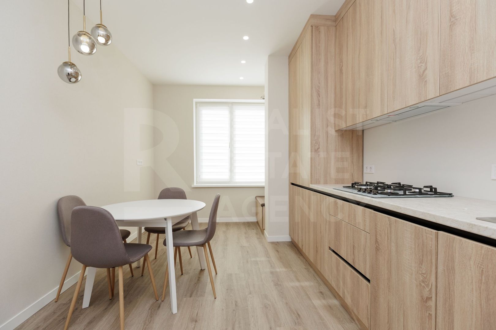 Chirie apartament, 1 cameră, strada Moara Roșie, Centru - Poză 1