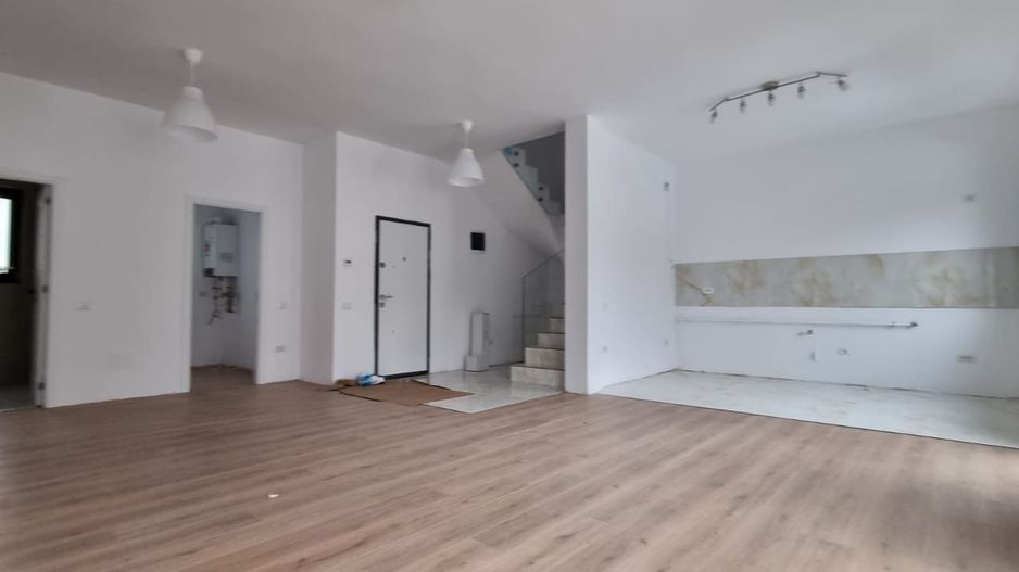 Reședință Modernă cu Finisaje Distinse - Poză 39