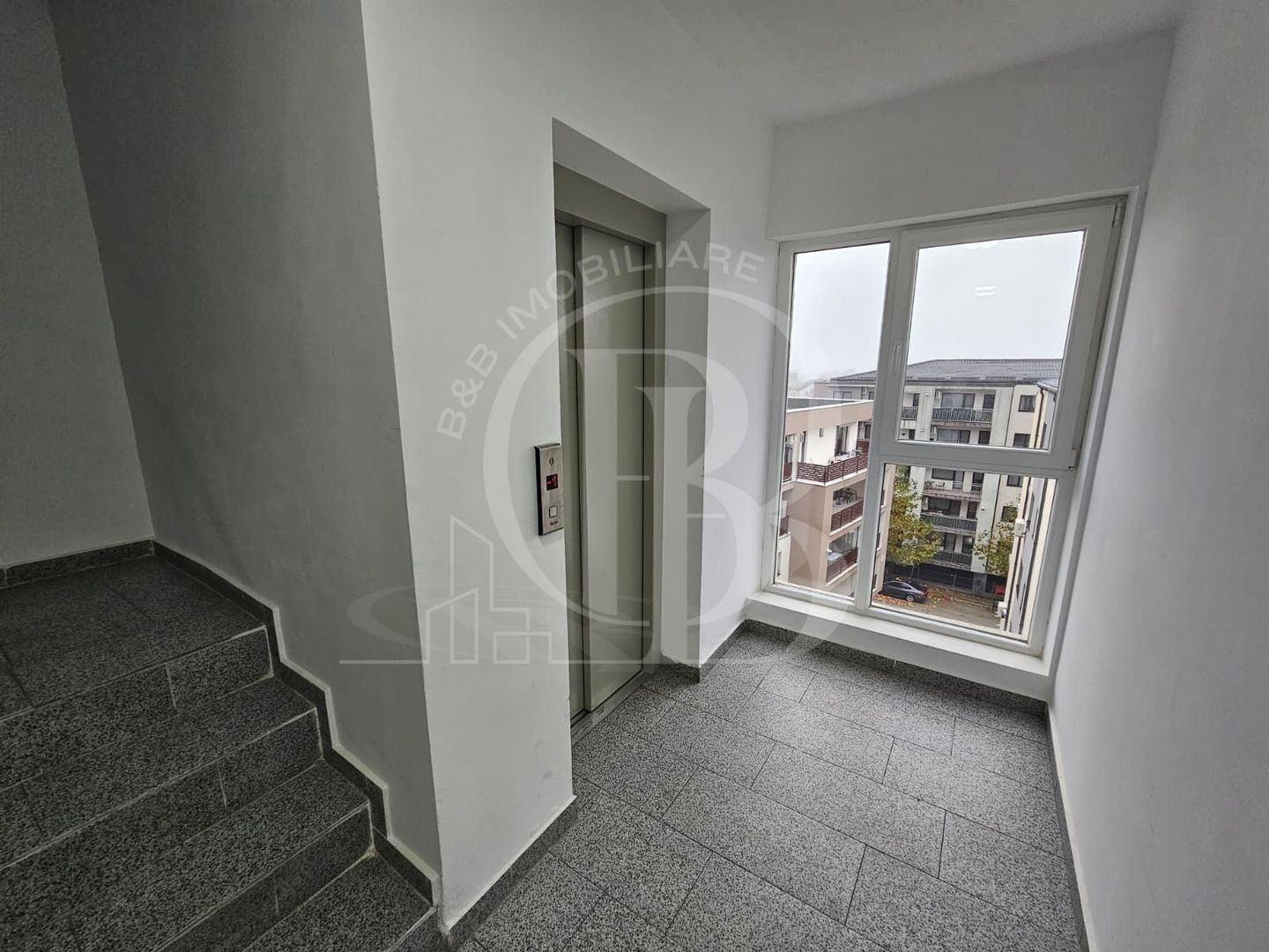 Apartament 3 camere FINALIZAT 100mp Loc parcare inclus - Poză 17