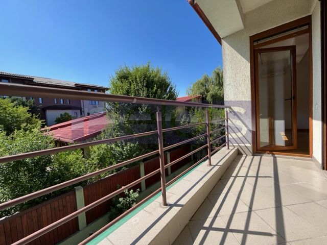 Vila spatioasa 6 dormitoare | gradina | Garaj - Poză 11