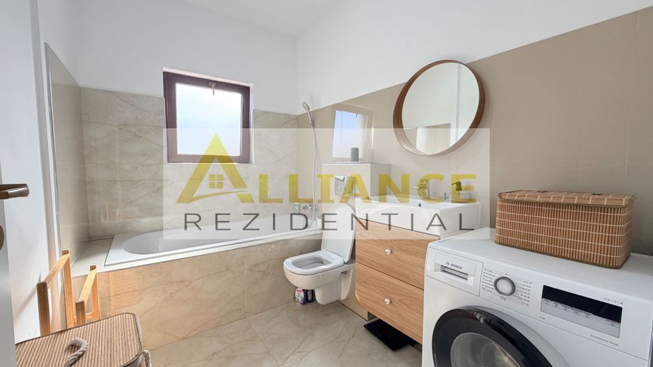casa cocheta cu 4 camere, P+1E+M, complet mobilata si utilata - Poză 15