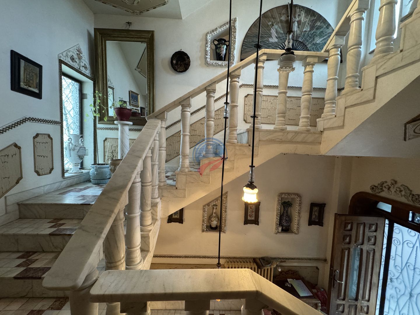 Casă Impresionantă Ultracentral, se accepta si apartamente la schimb - Poză 3