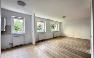 Garsoniera aproape de Mall Coresi, 38mp, loc parcare, 97900Euro - Poză 7