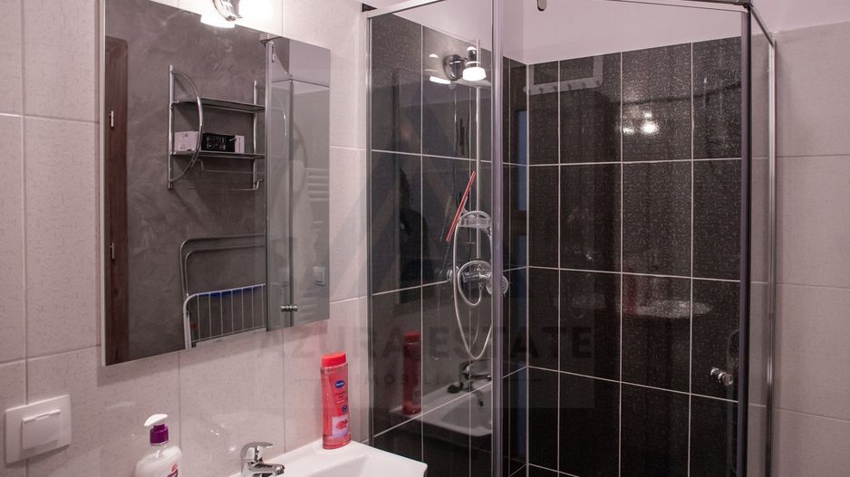 Apartament premium 2 camere balcon si loc de parcare in City Residence - Poză 6