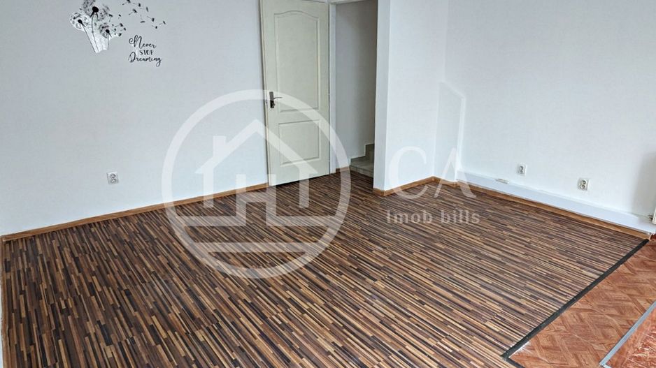 Spațiu comercial de închiriat cu 1 camera, zona ultracentrală, Oradea - Poză 1