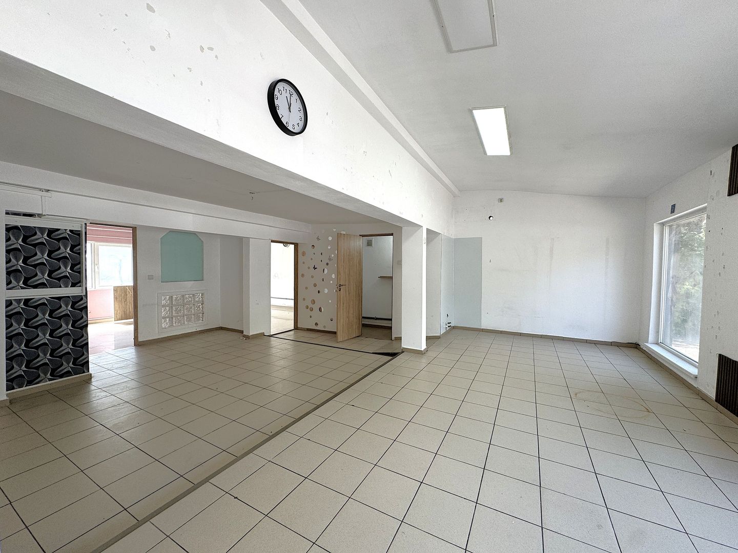Spatiu Comercial | Piata Covasna | Berceni | parcare | COMISION 0% | - Poză 6