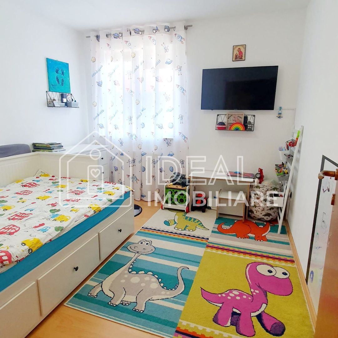 Apartament 3 camere si terasa zona Ciresica - Poză 4