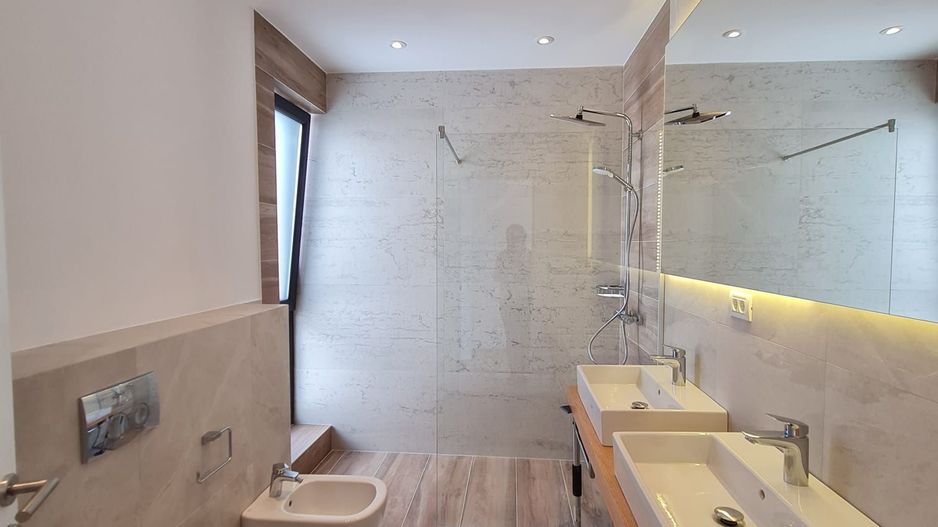 Minimalist în Timișoara - Poză 18