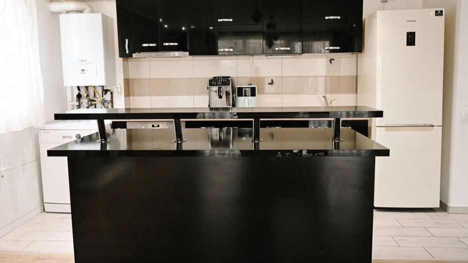 Apartament 3 camere elegant spațios și luminos în cartierul Urban Coresi - Poză 8