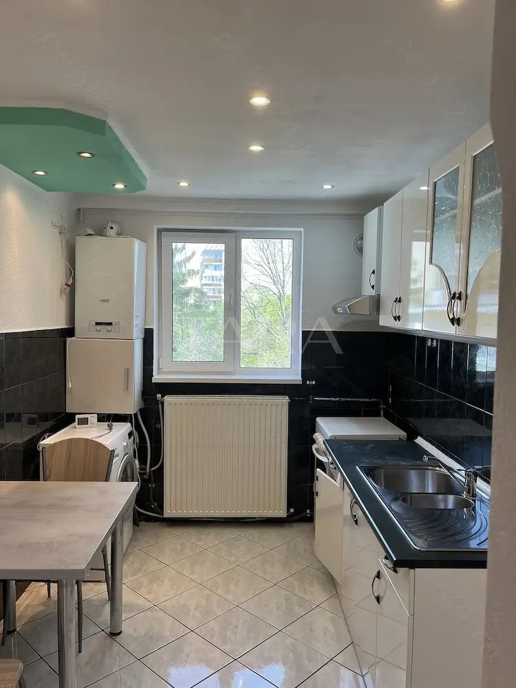 Apartament decomandat cu 2 camere, balcon lung, Gheorgheni. - Poză 1