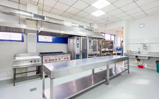 Spațiu industrial–afacere catering la cheie, teren&hală 750 mp S+P+1E - Poză 34