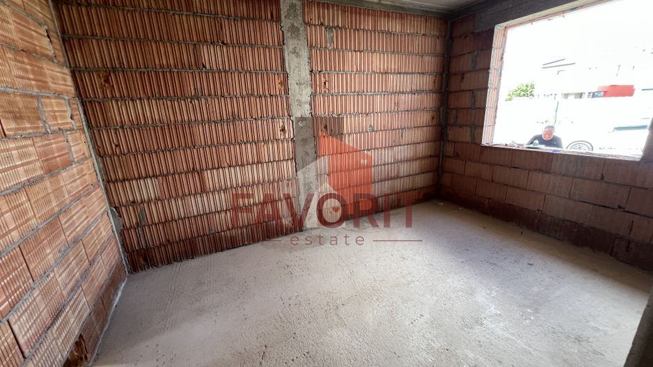Duplex pe parter | 4 Camere | 2 Bai | Posibilitate mansardare | Giroc - Poză 9