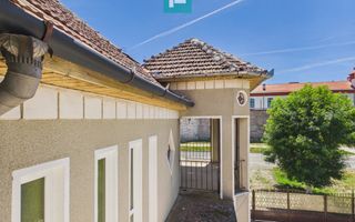 Casă/vilă cu 10 camere – Ineu, centru - Poză 21