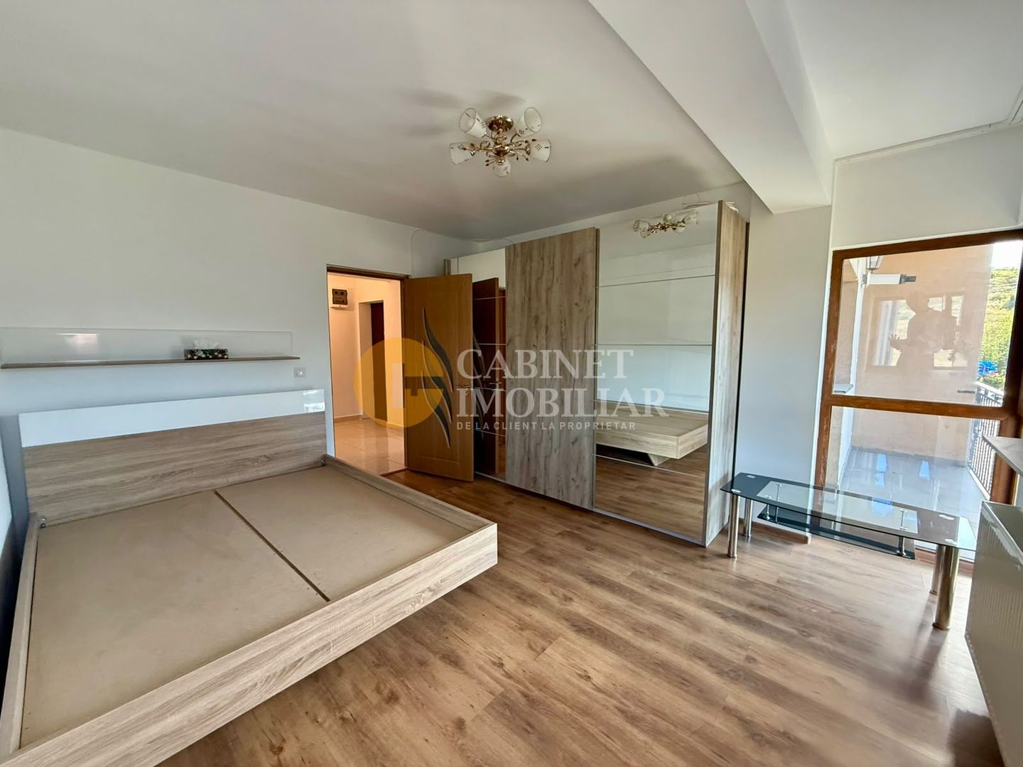 2 CAMERE DECOMANDAT--ETAJ 1--LOC DE PARCARE INCLUS--LIBER - Poză 3
