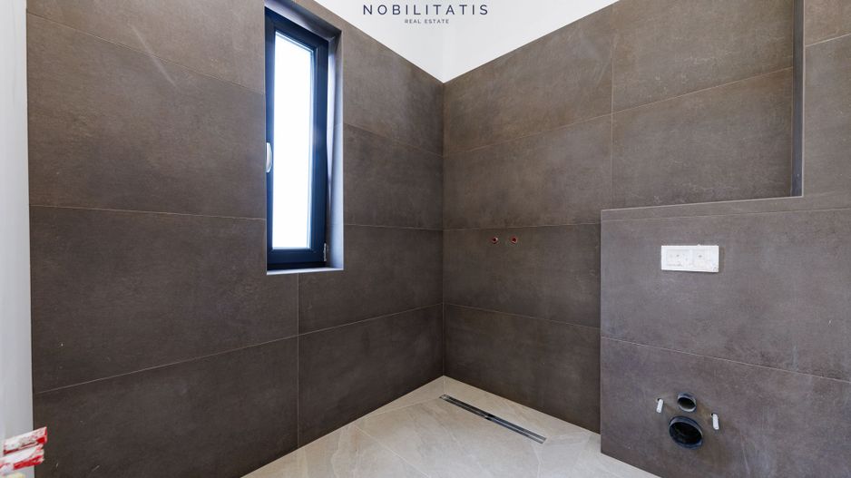 Duplex de vanzare la liziera padurii - 130 mp, 4 bai & 4 dormitoare - Poză 43