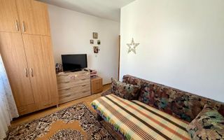 Apartament spațios de vânzare – Zona Școala 16 - Poză 6